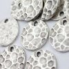 10 Hammered Surface Round Charms Pendants 21 mm (Ø 2,5 mm)