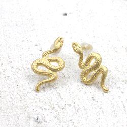 Snake stud earrings, mattgold