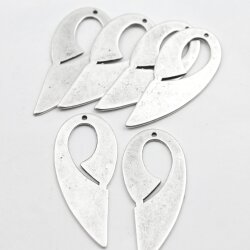 1 Charm Metal Pendant