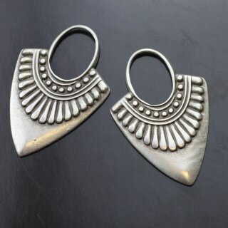 5 Tribal Charms Anhnger