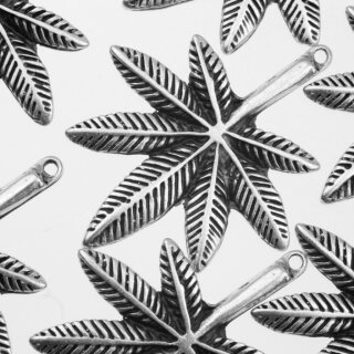 10 Cannabis Charms Anhnger
