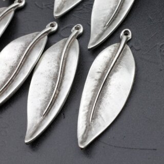 10 pcs. Leaf Charms Pendant