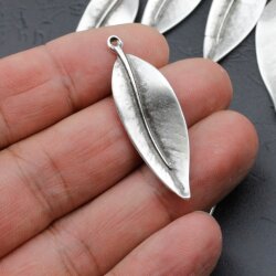 10 pcs. Leaf Charms Pendant