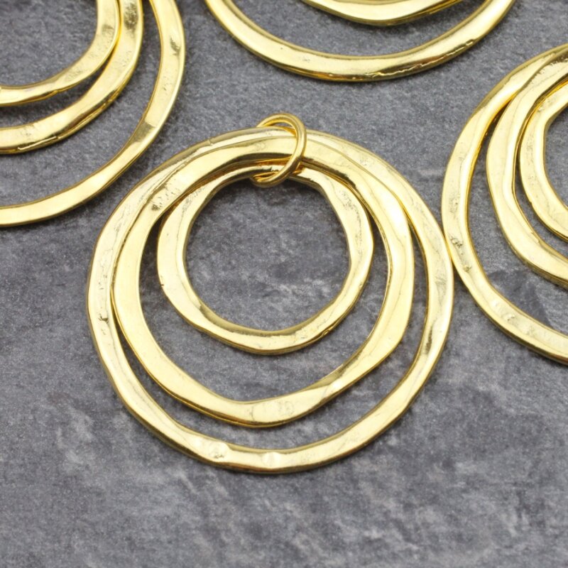 5 Gold Kreise Anhänger, Drei Ringe Anhänger, 10,71