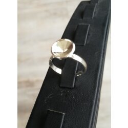 Ring setting with 16 mm loop for 8 mm Rivoli Swarovski...