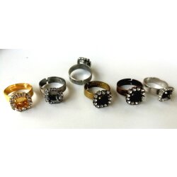 Ring setting with crystal border for 14 mm Rivoli Crystals