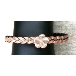 Cute braided leather bracelet Flower with magnetic closure