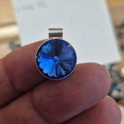 Anhänger Fassung mit Röhrchen für 14 mm Rivoli Swarovski Stein