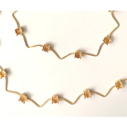 Cupchain zigzag for 8 mm Chatons or Rivoli, per meter