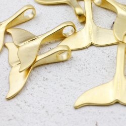 10 Whale Tail Charms Pendant, Matte Gold