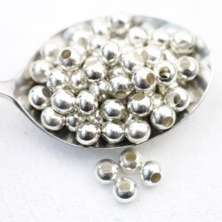 30 pcs. round metal Beads 8 mm Silver