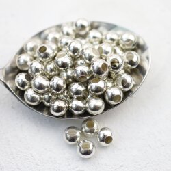 30 pcs. round metal Beads 8 mm Silver