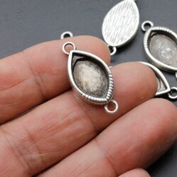 10 Settings for oval Cabochon