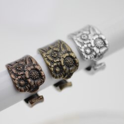 floral ring, Antique Brass