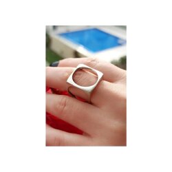 Cube Geometric Ring