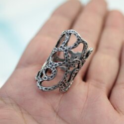 Filigree Oval Pattern Long Ring