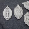 10 Miraculous Medal, Holy Mary charms