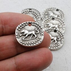 10 Lion Charms Pendant