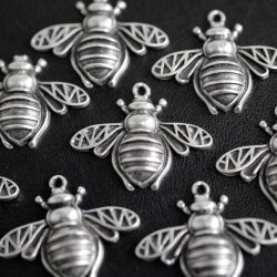 10 Bee Charms, Bee Pendants, Silver Bee