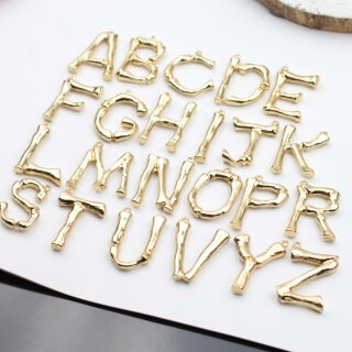 1 Knochen Bambus Buchstaben Anhänger, Gold