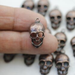 10 Antique Copper Skull Charms, Deaths head Pendants