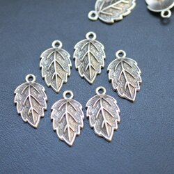 10 Leaf Charms antique silver