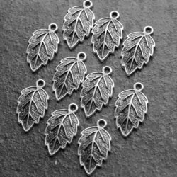 10 Leaf Charms antique silver