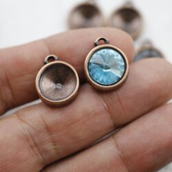 10 Pendant cups for 12 mm Rivoli Crystals, antique copper