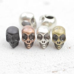 10 Totenkopf Perlen, altmessing