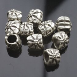 10 Flower Beads, antique silver