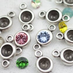 10 pcs. 2 Loop Pendants setting -large- for 8 mm Chatons Crystals, antique silver