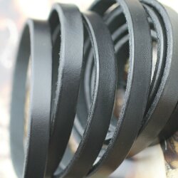 1 m Black flat Leather cord 10 mm wide x 2,5 mm thick