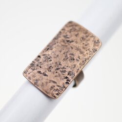 rectangular ring, hammered 1,6x3,1 cm, antique copper