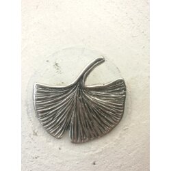 Gingko Brooch 4,7x4,7 cm