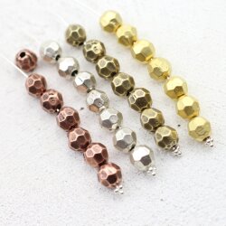 10 pcs. Facetted  Beads, Metal  Beads 7 mm, matte Gold