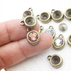 10 Pendant cups for 8 mm Chatons Swarovski Crystals, Antique Brass