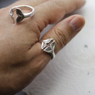 Walflosse Ring, unisex ring, altsilber