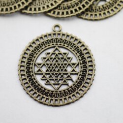 5 Anhänger Shri Yantra 36 mm, altmessing