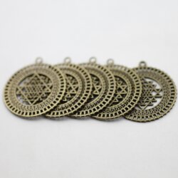 5 Anhänger Shri Yantra 36 mm, altmessing