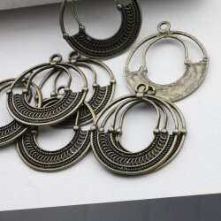 5 Boho Ethno Anhänger Charms, altmessing