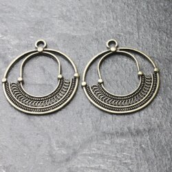 5 Boho Ethno Anhänger Charms, altmessing