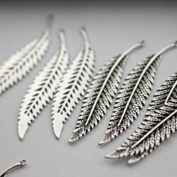 5 Silver leaf Charms, Long Leaf Charm Pendants