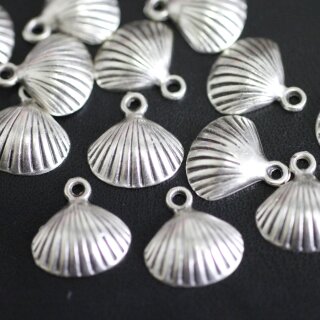 10 Silver Shell Charms, Shell Pendant