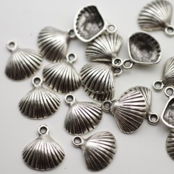 10 Silver Shell Charms, Shell Pendant