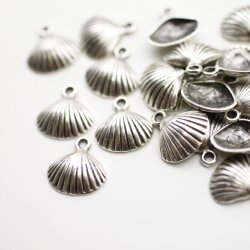 10 Silver Shell Charms, Shell Pendant
