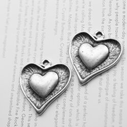 5 Antique Silver Heart Charms Pendant