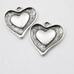 5 Antique Silver Heart Charms Pendant