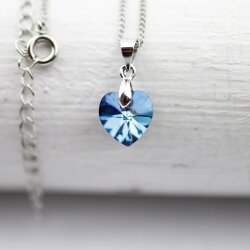 Bermuda Blue Glam Herz Kette mit 10 mm Swarovski Kristallen, handgefertigt