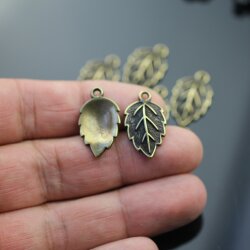 10 Leaf Charms antique brass