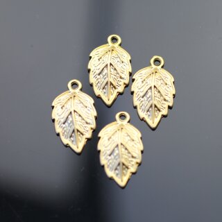 10 Leaf Charms Matte Gold